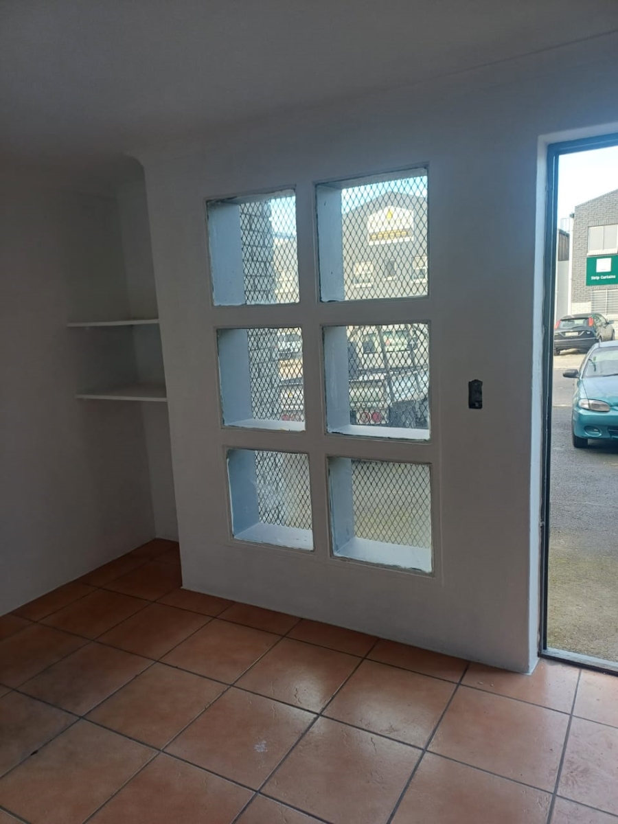 To Let Commercial Property for Rent in Okavango Park Western Cape